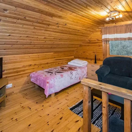 Metsaemoekki By Interhome